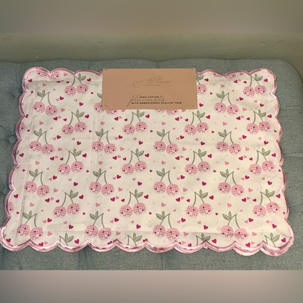 SET OF 4 CHERRY DISCO BALL PLACEMENTS NWTS MADE BY LOVE & LACE BY INDIGO HOME.